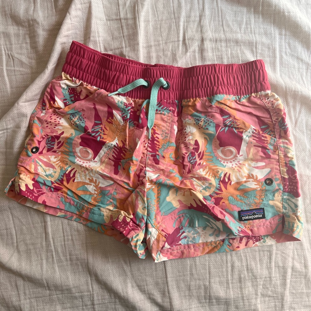 Girls Patagonia shorts size large